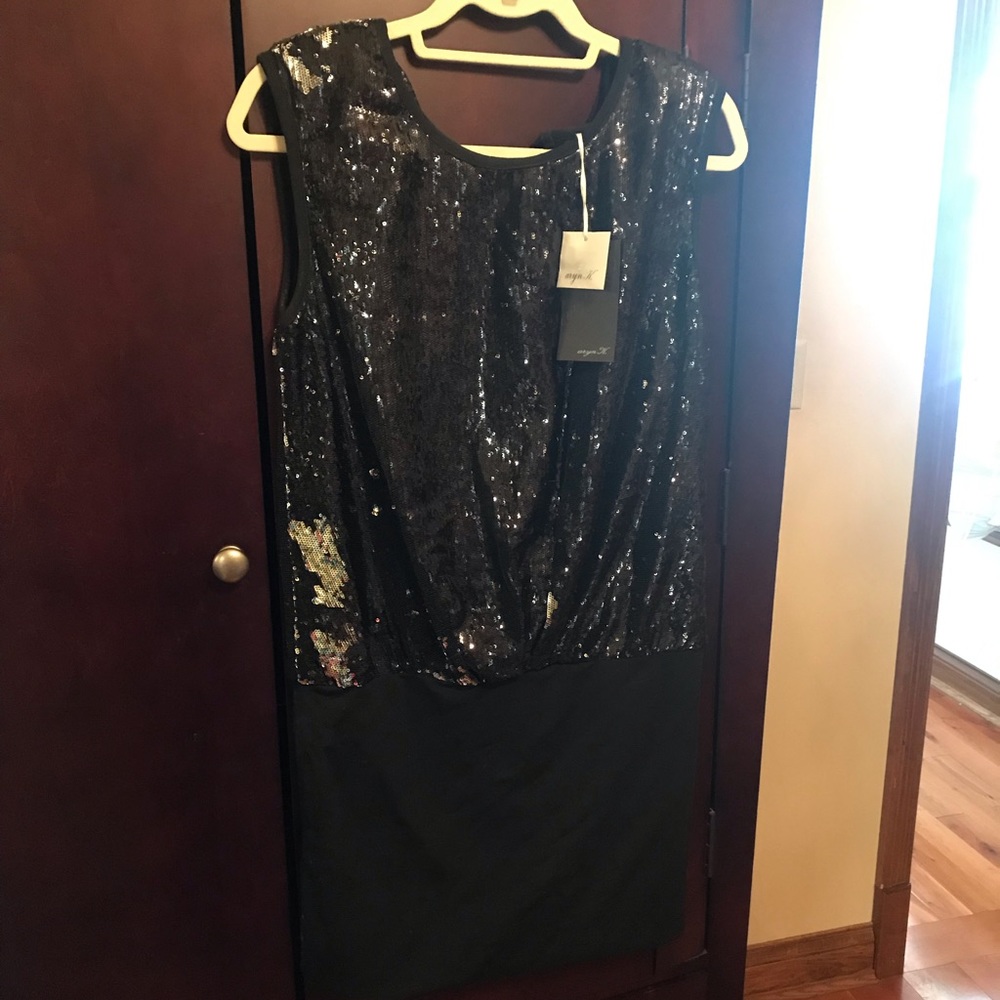 Aryn K new sequin peek a boo back cocktail dress
